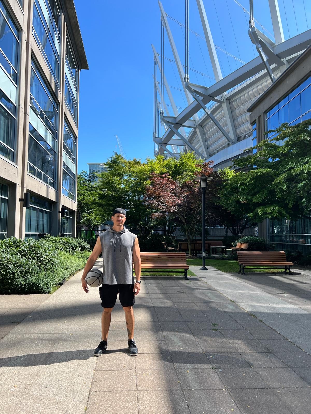 Alejandro Arce outside the studio — daily life in Vancouver