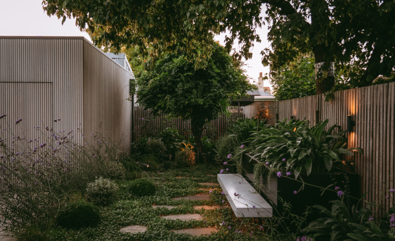Modern water feature designed and installed by Sylvita Landscaping